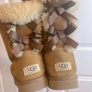 Ugg’s Bailey bow boots (size 7)